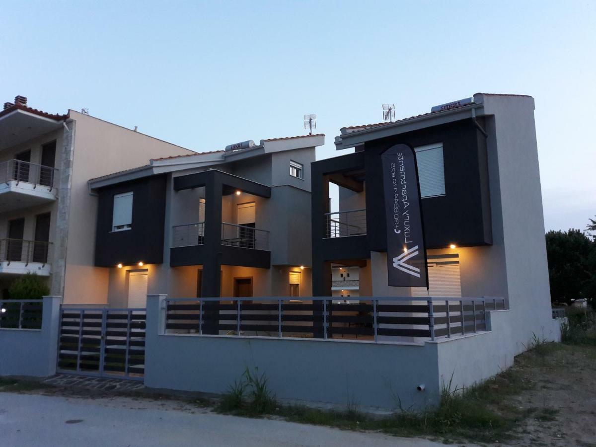 V Luxury Apartments Сиври Экстерьер фото