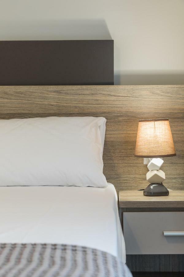 V Luxury Apartments Сиври Экстерьер фото