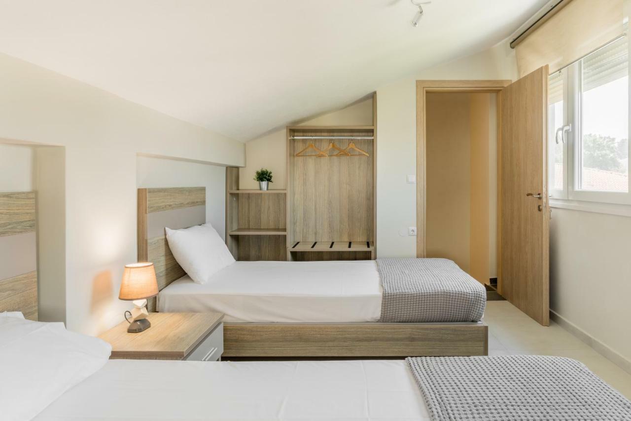 V Luxury Apartments Сиври Экстерьер фото