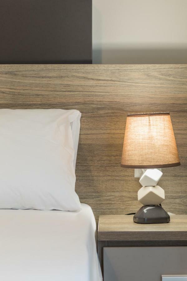 V Luxury Apartments Сиври Экстерьер фото