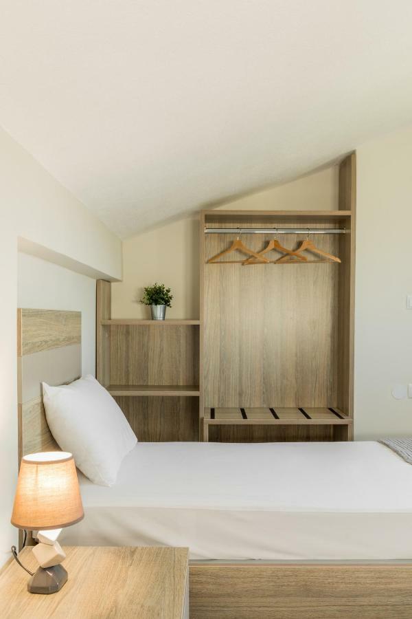 V Luxury Apartments Сиври Экстерьер фото